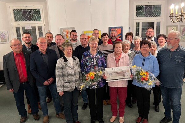 Gruppenbild aller Ehrenpreisträger, Einreicher und Bürgermeister